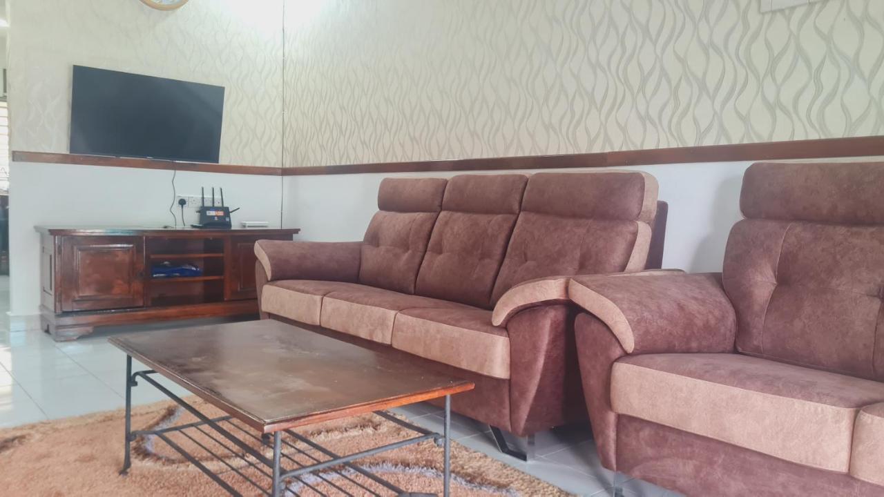 Villa Anjung Klia House 31 With Neflix à Banting  Extérieur photo