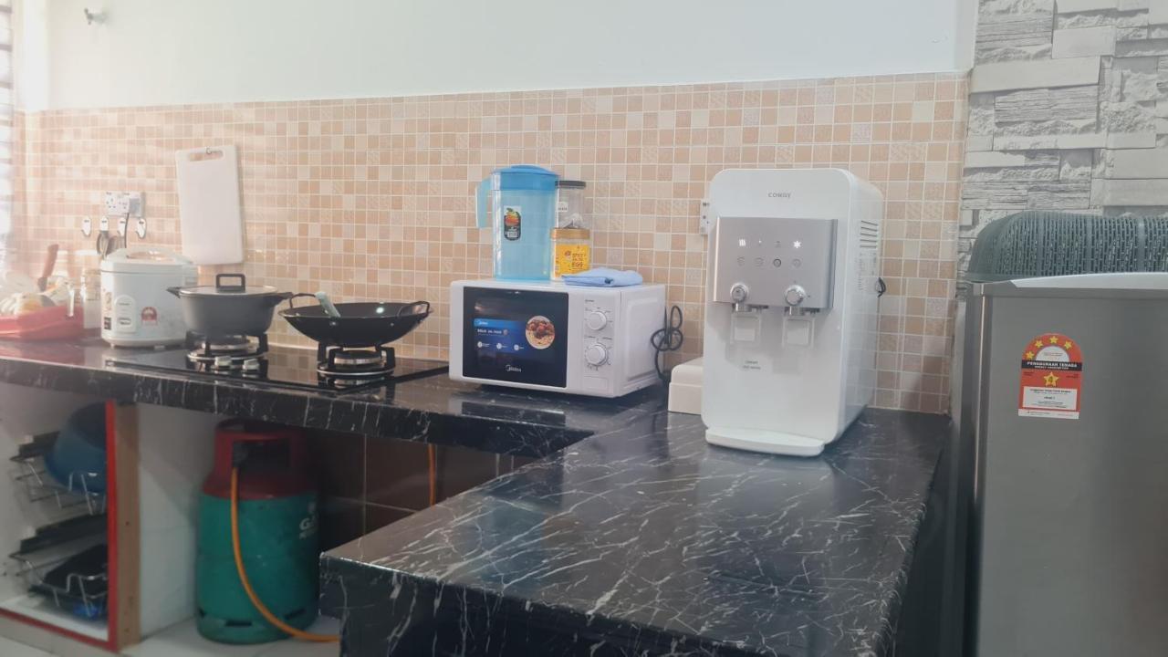 Villa Anjung Klia House 31 With Neflix à Banting  Extérieur photo